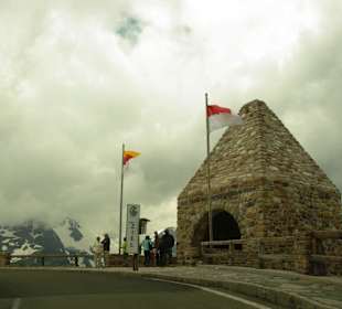 Auffahrt zum GG Hier mal Halt machen