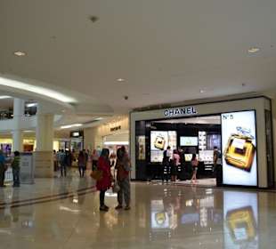 Shopping Center Suria KLCC