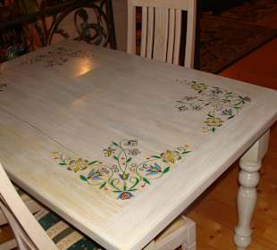 Wzór kaszubski na stole