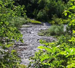 Eisbach nach unten hin