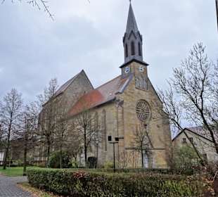 Außenansicht der Klosterkirche Sonnefeld