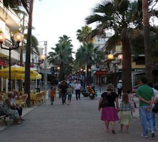 Abends auf der Meile