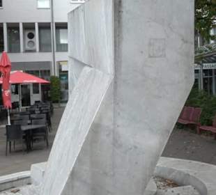 Skulpturenbrunnen Buchhornplatz