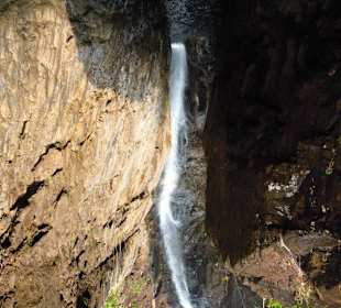 Höhe 25 m