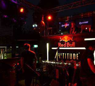 Gallery & Bar 1-Altitude