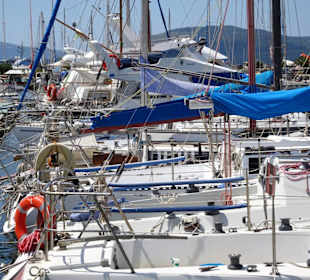 Impressionen aus dem Hafen von Alghero