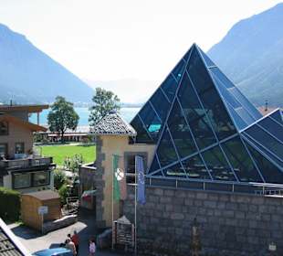 Aussenansicht Glaspyramide