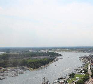 Die Trave zwischen Priwall und Travemünde