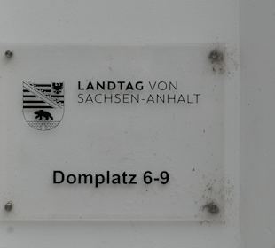 Das Landtagsgebäude von Sachsen-Anhalt am Domplatz