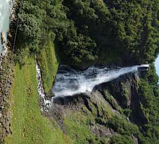 Der Avdalsfoss am Weg zum Vettisfossen