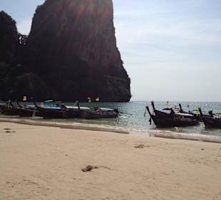 Pranang Cave Beach bei einsetzender Ebbe