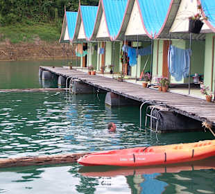 Unsere süssen Übernachtungshütten an dem See