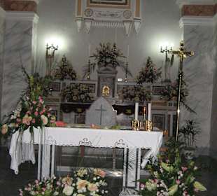 In der Kirche von San Nazario