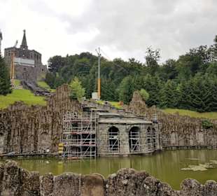 Herkules Denkmal und Kaskaden 
