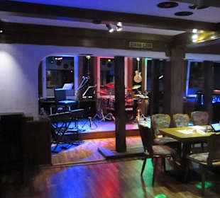 Pub Restaurant Piano