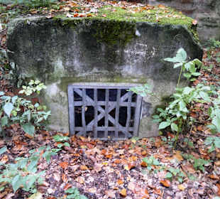 Felsenkellerschächte