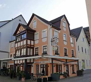 Sehr schönes  Haus ,ist jedoch im Prospekt nicht 