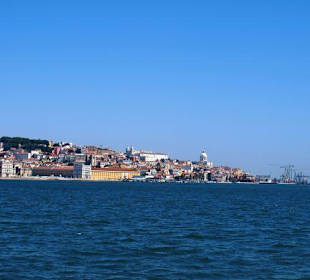 Überfahrt zur Christo Rei