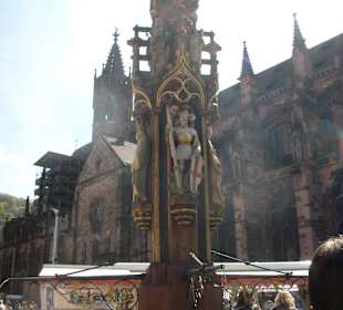 Brunnen auf dem Münsterplatz