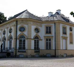 Badenburg -beheizbares Hallenbad