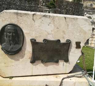 An der alten Festung Admiral Usakow