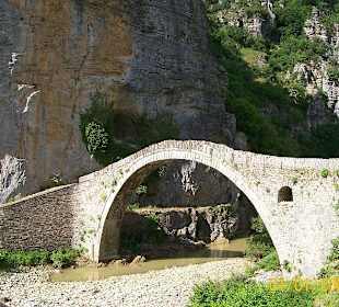 Kokoris-Bridge bei Kípi