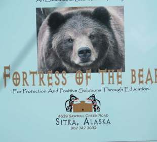 Schild am Eingang der Anlage