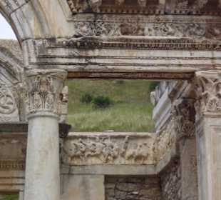 Ecke des Hadrian Tempel