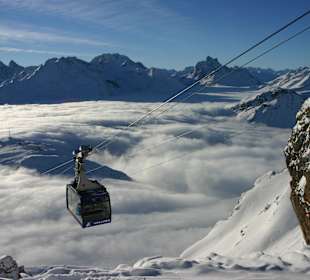 Über den Wolken mit der Vallugabahn