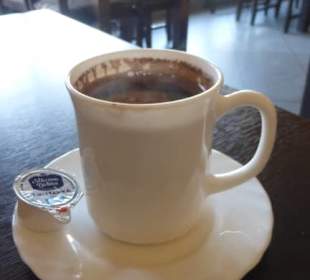 Instantkaffee im Imbiss BAR HA LONG,Gniezno