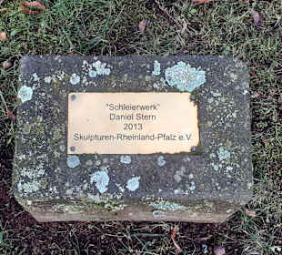 Skulptur "Schleierwerk" in Bann