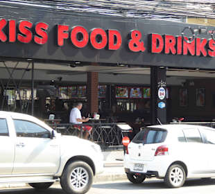 An der neuen Wirkungsstätte Naklua Rd