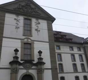 Das imposante barocke Kornhaus am Hafen