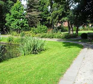 Spaziergang durch den Schlosspark Wittmund