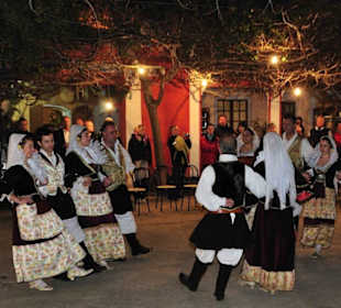 Tanzaufführung in der Casa Atzeri