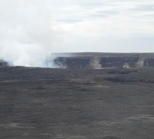 Dampfwolken aus Vulkan