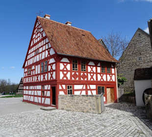 Historische Gebäude im Freilandmuseum