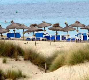 Der Strand vor den Sanddünen