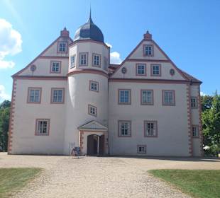 Vorderfront des Schlosses