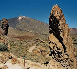 Die Roques de Garcia mit Blick zum Teide