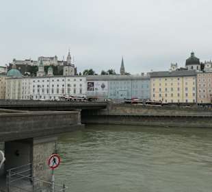 Blick zur Salzach in Salzburg