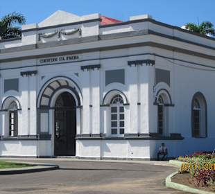 Eingangsgebäude mit WC