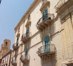 Balkone in Noto