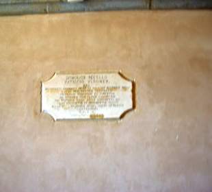 Hier die Steinplatte