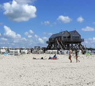 Pfahlbauten in St. Peter-Ording
