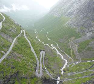 Der Trollstigen - sehr kurvenreich und steil
