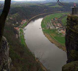 Ausblick von der Bastei auf die Elbe