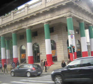 Decorazioni per il raduno degli alpini 2010