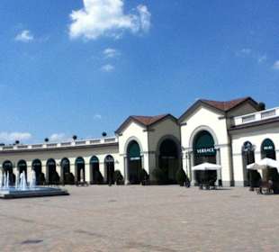 Serravalle Designer Outlet 