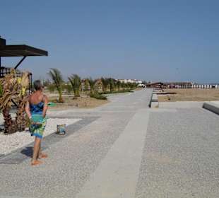 Neue Strandpromenade, fast fertig